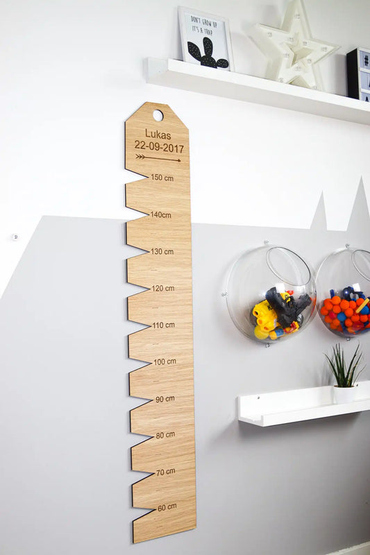 Høydemåler med navn - 120×20 cm