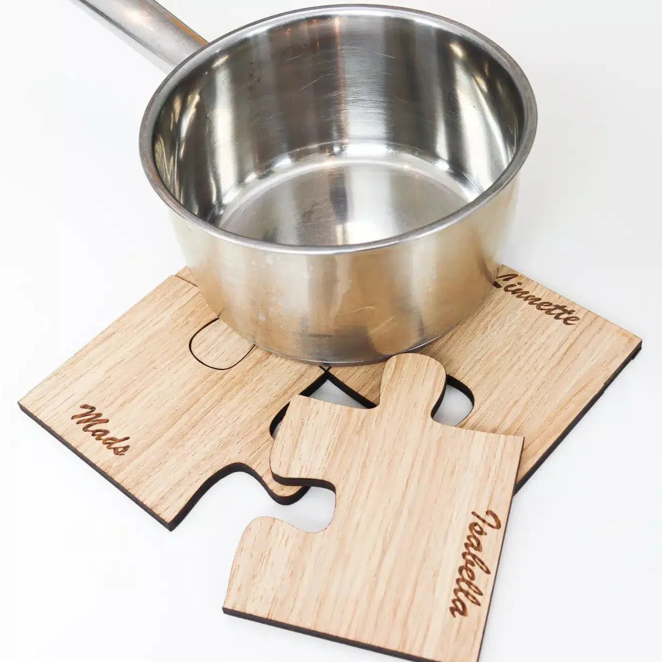 Bordbrikke - Personlig gravering - 18×18 cm