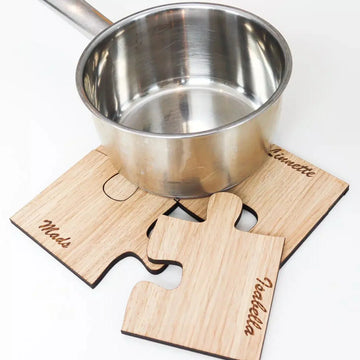 Bordbrikke - Personlig gravering - 18×18 cm