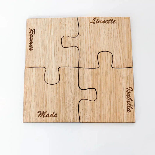 Bordbrikke - Personlig gravering - 18×18 cm