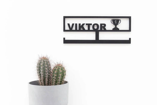Medaljeholder med navn - 40×16 cm