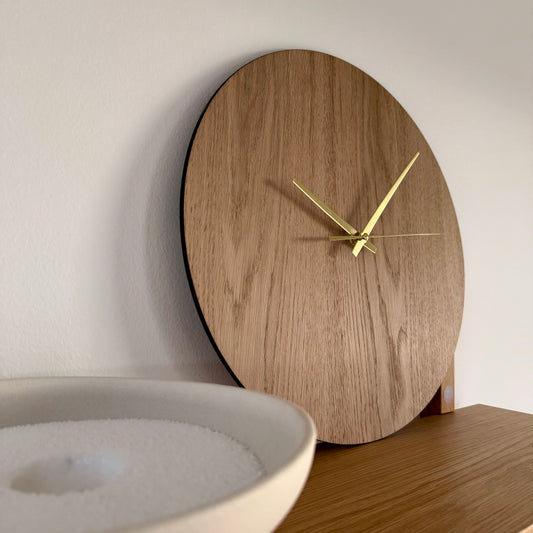 Veggklokke - Eik - Minimalistisk