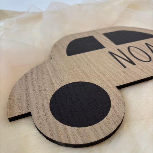 Barnelampe – Bil med navn – 42x28 cm