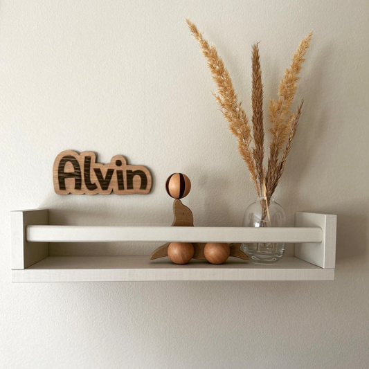 Navneskilt - Formet som navn - Høyde 6,5 cm