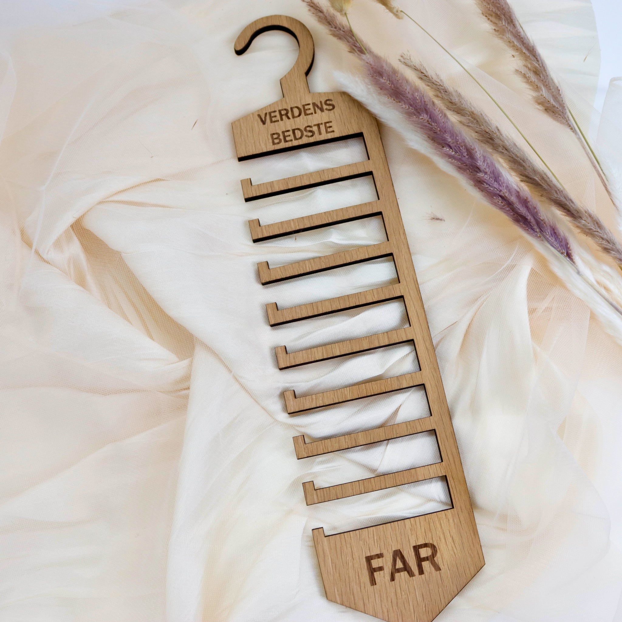 Slipsoppheng med gravering – 40 × 9,5 cm