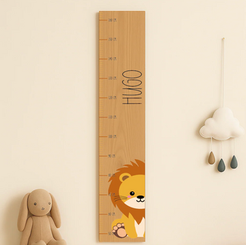 Høydemåler med navn - Løve - 120×20 cm